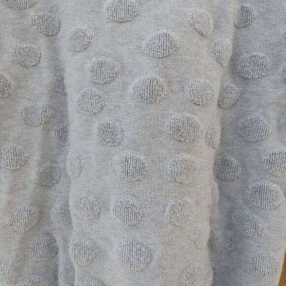 Lord & Taylor Grey Textured Dot Light Grey Sweater 3/4 sleeves Large - Picture 6 of 6